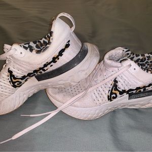 Nike Flynit React Tennis Shoe